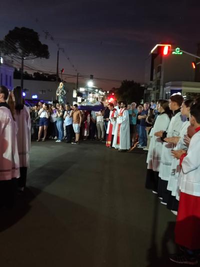 Procissão reúne milhares de fiéis em Laranjeiras do Sul e emociona comunidade na Sexta-feira Santa